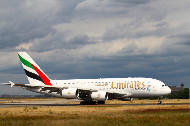 A 380 - 861 Emirates