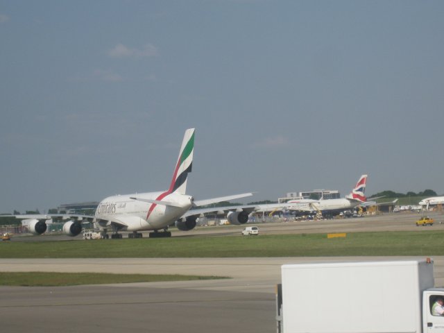 A380 Emirates Flughafen London Heathrow