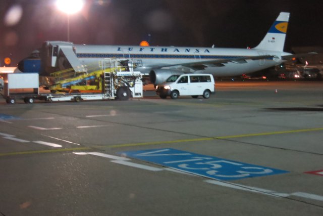 Lutfhansa Maschine in historischer Lackierung