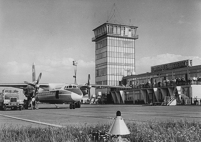 Der Flughafen Erfurt-Weimer im Jahr 1968
