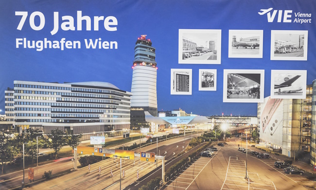 Plakat zu 70 Jahre Flughafen Wien
