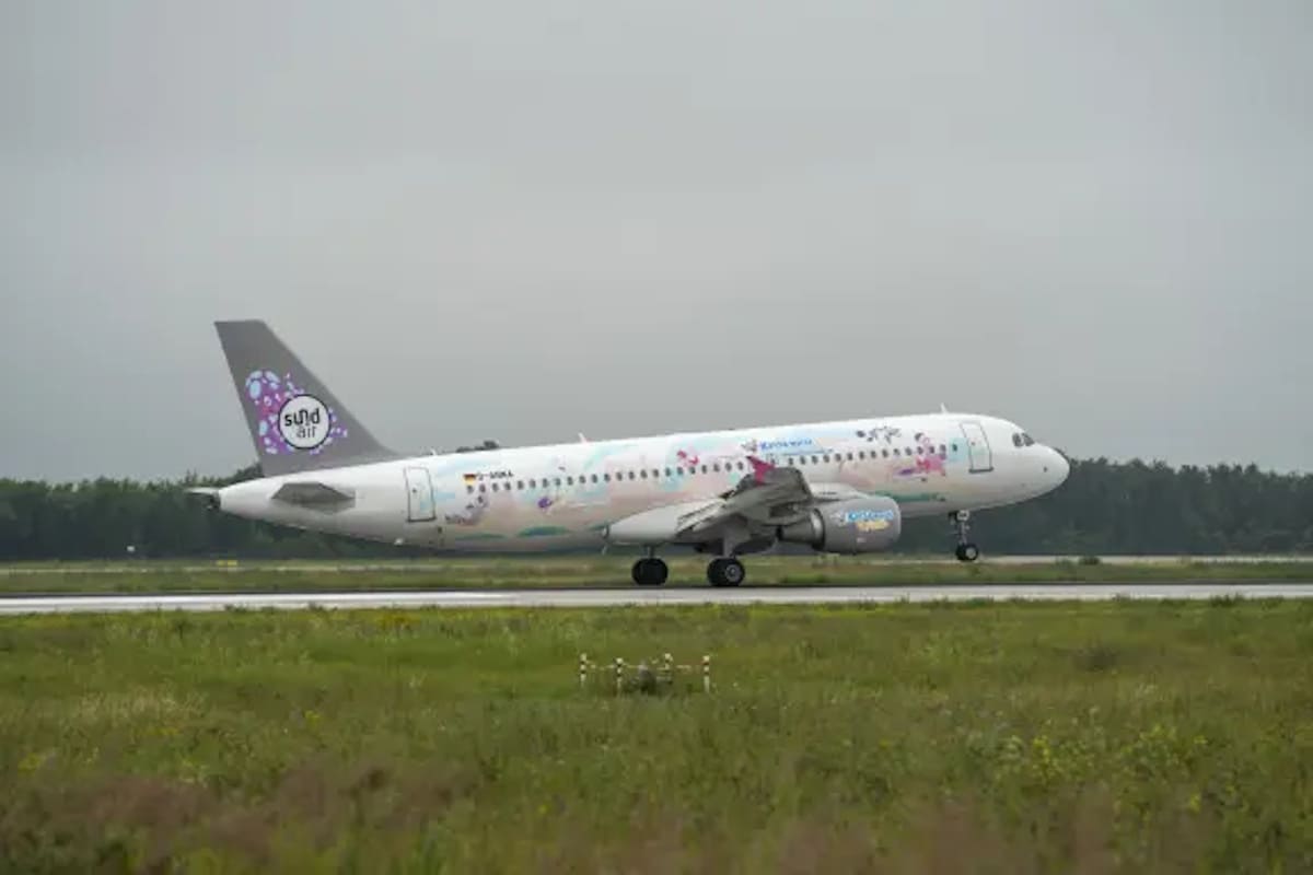 Sundair Flugzeug beim Start