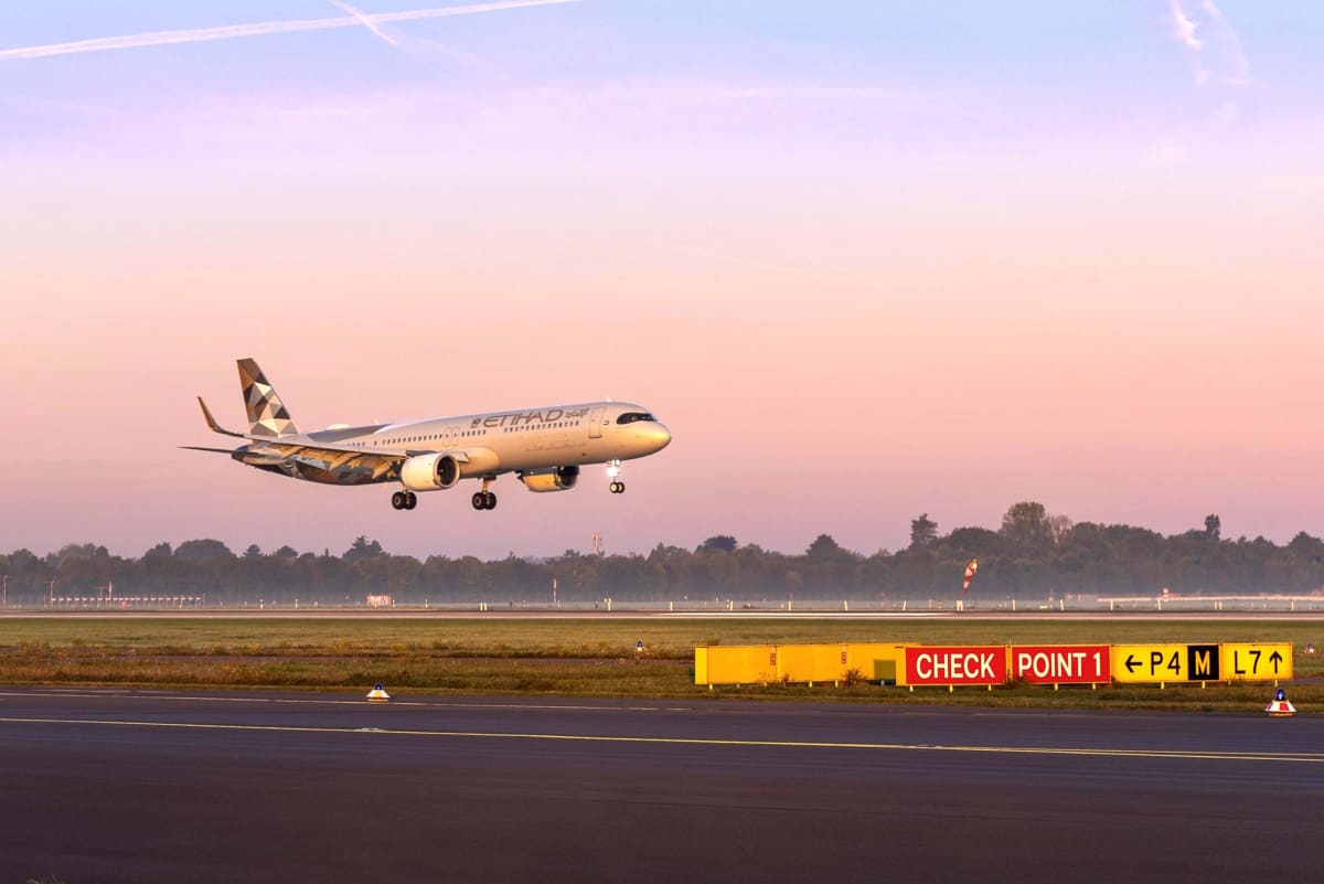 A321LR landet am Flughafen Düsseldorf