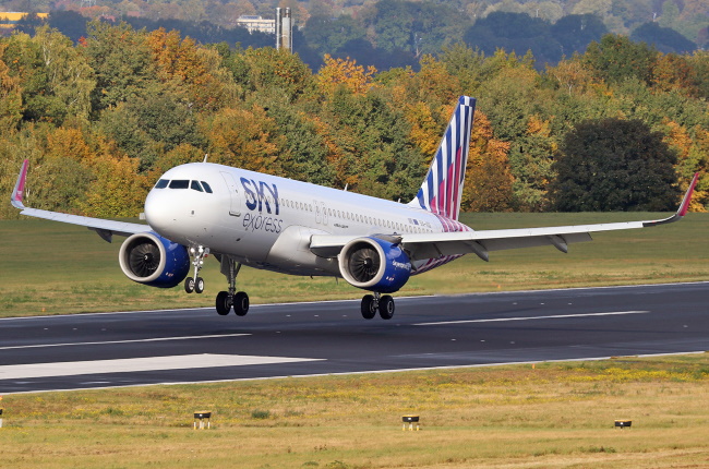 A320neo der SKY express bei der Landung in Dortmund - Bild: Sascha Kamrau