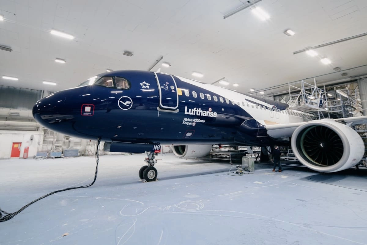 Lufthansa A320 mit XXL-Kranich Sonderlackierung