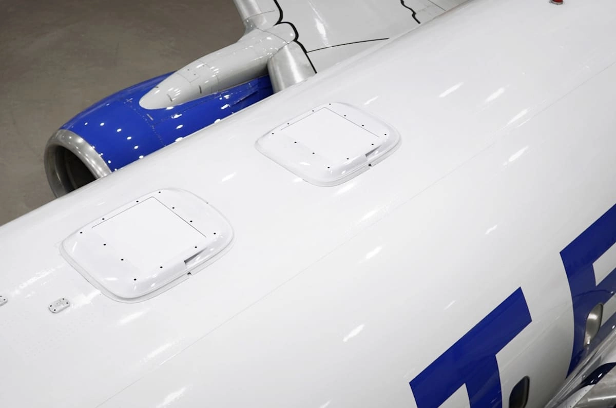 Boeing 737-800 mit Startlink auf dem Rumpf